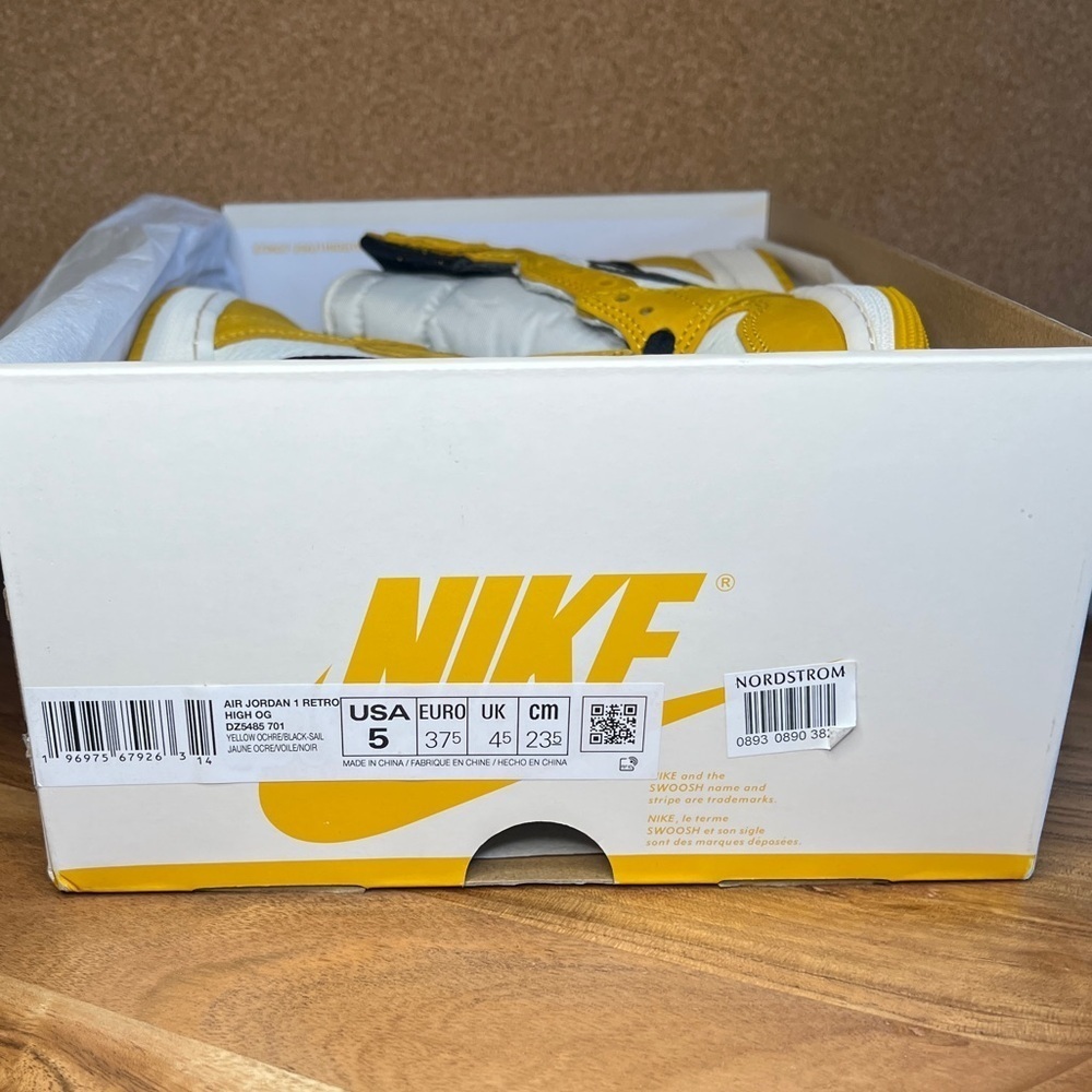 Jordan 1 retro high og 
Brand new - Picture 9 of 15